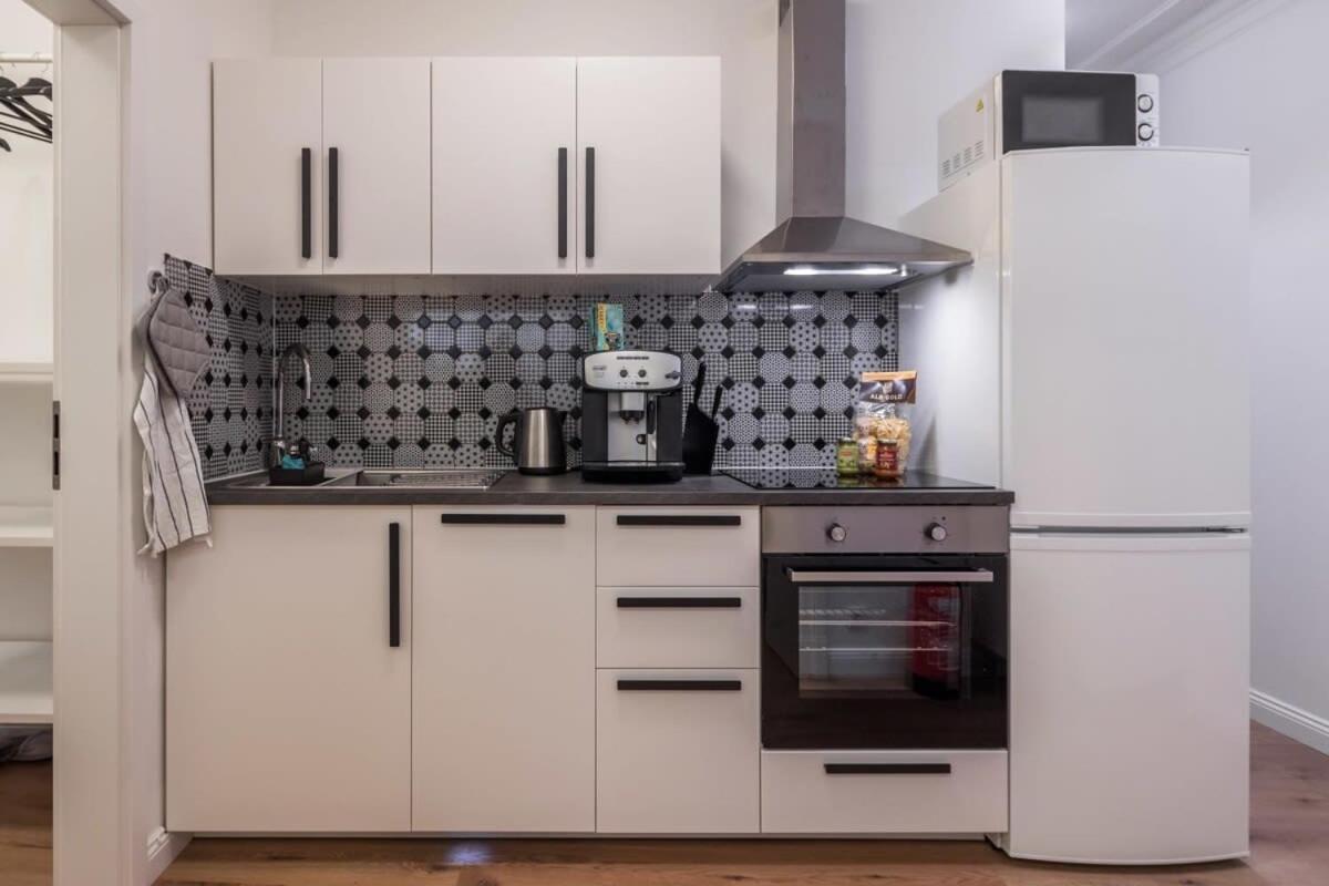Charming Apartment In Prime Location Hamburg Exterior photo